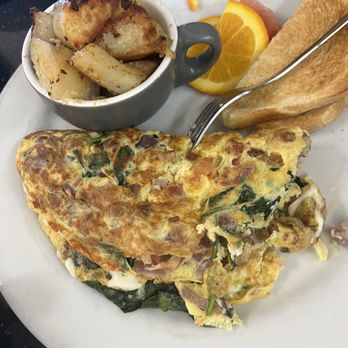 Cups Cafe - Cups omelet - Breakfast & Brunch Near Me - Palm Desert, California Cups Cafe - Cups omelet - Breakfast & Brunch Near Me - Palm Desert, California