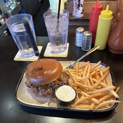So Long Saloon - Chili Cheese Burger w/ French Fries