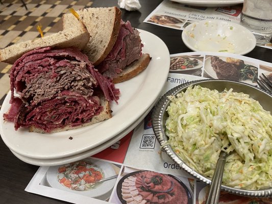 Ben's Kosher Delicatessen Restaurant and Caterer by null