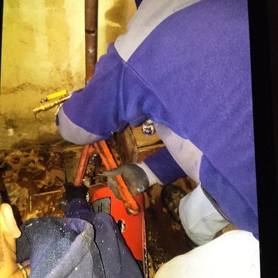 Dauntless Plumbing Logo