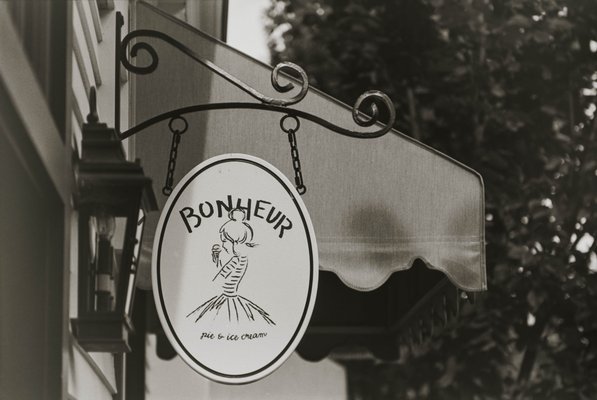 Bonheur Ice Cream and Pie by null