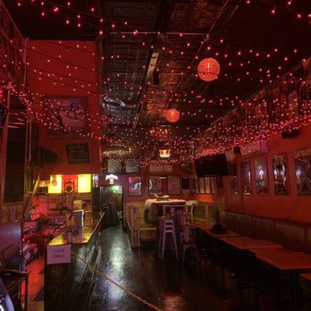 Looking Glass Bar - Inside - American Near Me - Bushwick, New York