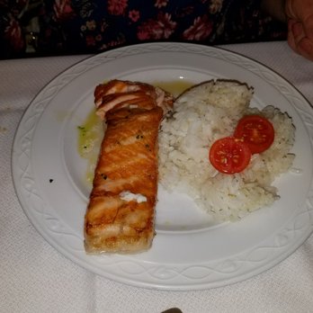 Café Vergara - Salmon and Rice entree - Spanish Near Me - Madrid, M Café Vergara - Salmon and Rice entree - Spanish Near Me - Madrid, M