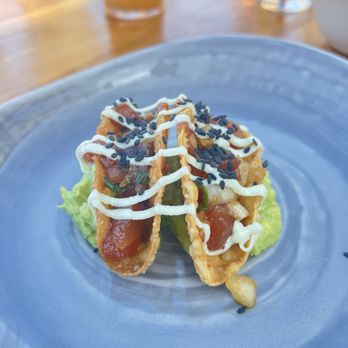 Duke's La Jolla - Poke Tacos - New American Near Me - La Jolla, California
