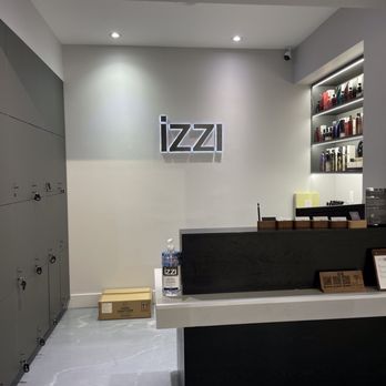 izzi salon - Hair Salons Near Me - Markham, Ontario