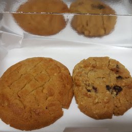Oatmeal Raisin Cookies
