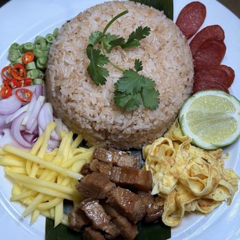 Isaan Der - Thai Near Me - Toronto, Ontario
