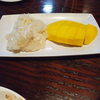 Sala Thai - Sweet sticky rice with mango - Thai Near Me - Fremont, California Sala Thai - Sweet sticky rice with mango - Thai Near Me - Fremont, California