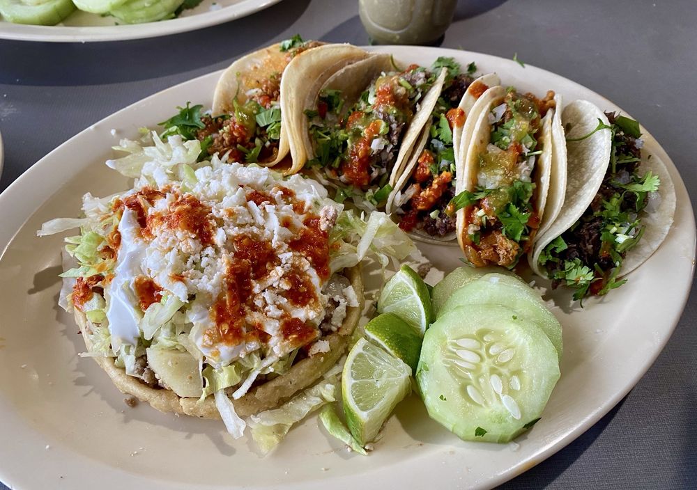Tacos Los Chanos
