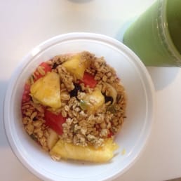 breakfast bowl with fruit