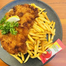 Landgasthof Zehner - Ein köstliches Schnitzel mit ordentlich Pommes