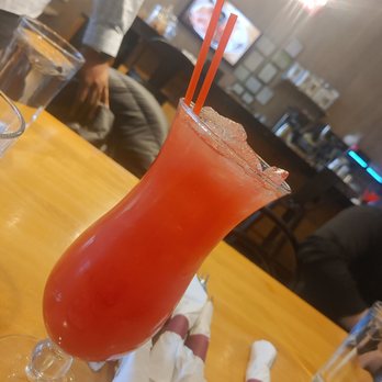 Eggy's Diner Chicago - Strawberry Mimosa - Breakfast & Brunch Near Me - Chicago, Illinois