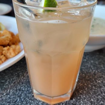 Ray's Waterfront - Grapefruit fizz - Seafood Near Me - Seward, Alaska