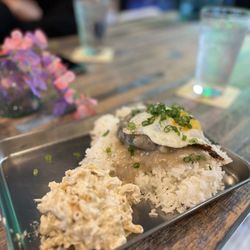 Haole Hawaiian Grindz - Loco Moco