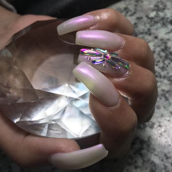 Diamond Nails - Nail Salons Near Me - Tampa, Florida