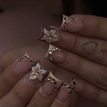 Daisy Nails - This is what I asked for. - Nail Salons Near Me - Minneapolis, Minnesota Daisy Nails - This is what I asked for. - Nail Salons Near Me - Minneapolis, Minnesota