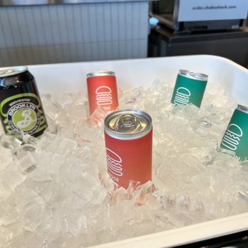 Shake Shack Castle Rock - Drinks - Burgers Near Me - Castle Rock, Colorado Shake Shack Castle Rock - Drinks - Burgers Near Me - Castle Rock, Colorado