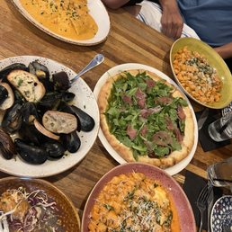 Mussels, 12" Pesto Fig pizza, Cavatelli Arrabbiata Mussels, 12" Pesto Fig pizza, Cavatelli Arrabbiata