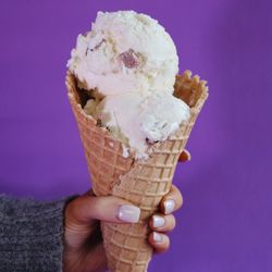 Amy & Alex's Homemade Ice Cream And Coffee - Maple Bacon
