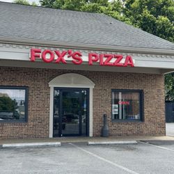 Fox's Pizza Den