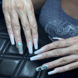 HD Nails