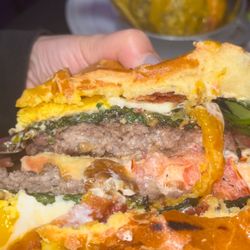 Area Restaurant & Lounge - Cheeseburger