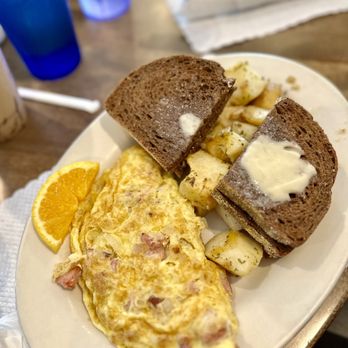 The Breakfast Nook - polski omelette ($13) - Breakfast & Brunch Near Me - North Haven, Connecticut