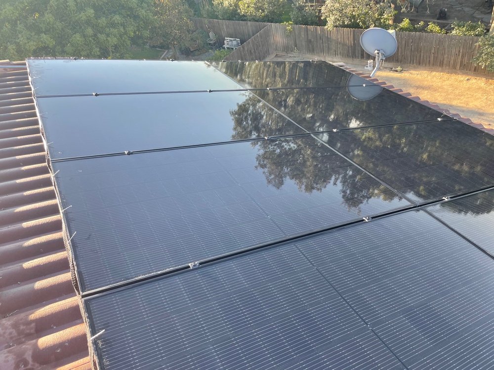 BANUELOS SOLAR CLEANING Hanford, California Solar Panel Cleaning