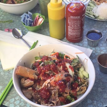 Viet Bites - Pork vermicelli bowl, I "borrowed" the egg roll from the kids plate - Vietnamese Near Me - Denton, Texas