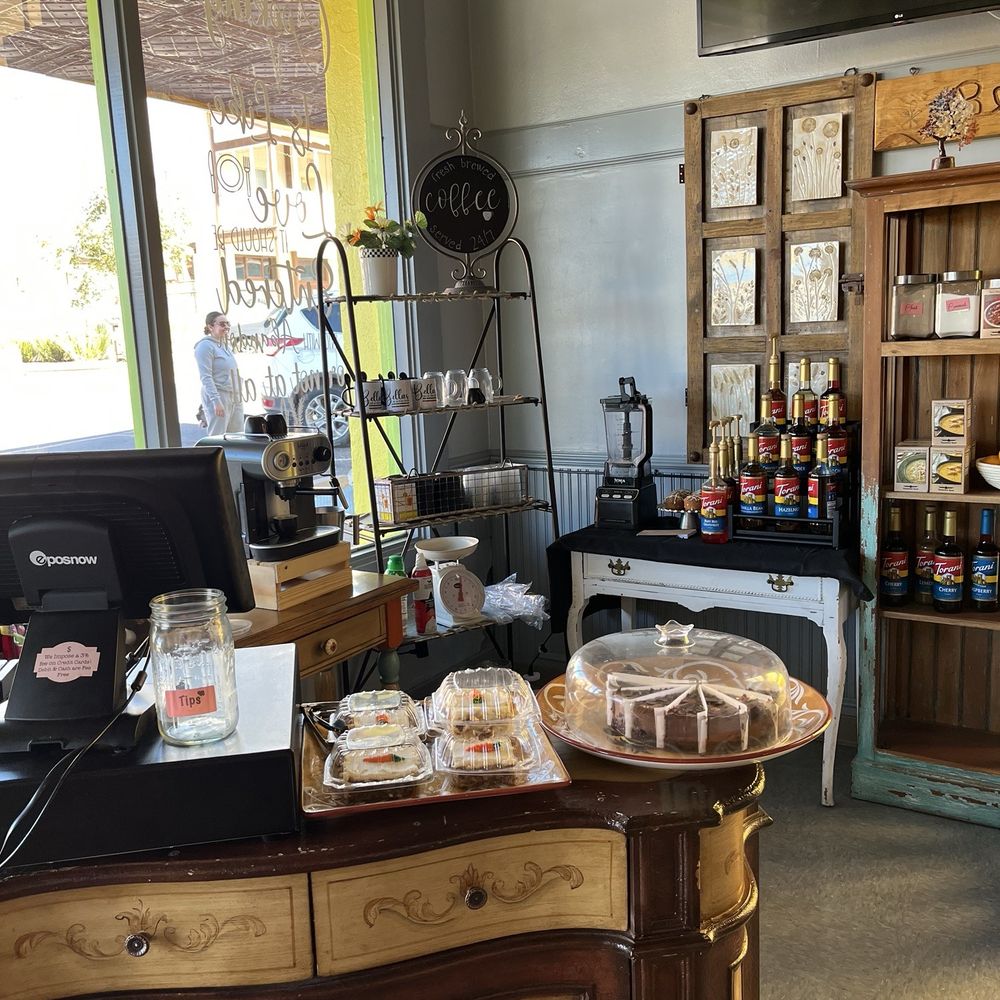 Bellas Cafe on Main Street - Cafes Near Me - Superior, Arizona