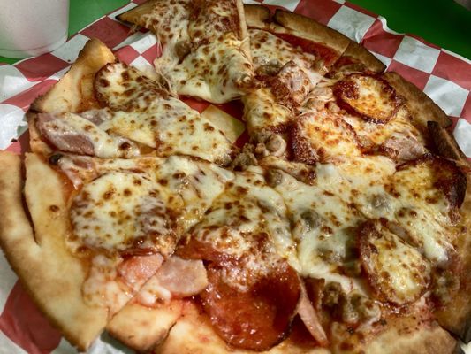 Yummy Pizza (Food Truck) by null