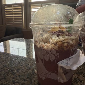 Banzai Bowls - This was the "large" dakine I ordered - Juice Bars & Smoothies Near Me - Huntington Beach, California Banzai Bowls - This was the "large" dakine I ordered - Juice Bars & Smoothies Near Me - Huntington Beach, California