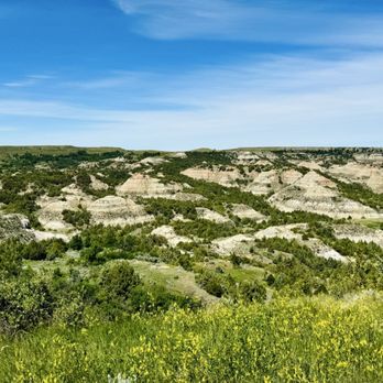 Painted Canyon Rest Area - Rest Stops Near Me - Belfield, North Dakota