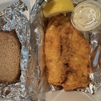 Bully Barbeque - Cod Fish Sandwich - Barbeque Near Me - Goshen, Kentucky