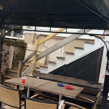 Abe's on Lincoln - Back smoking patio - Pubs Near Me - Savannah, Georgia