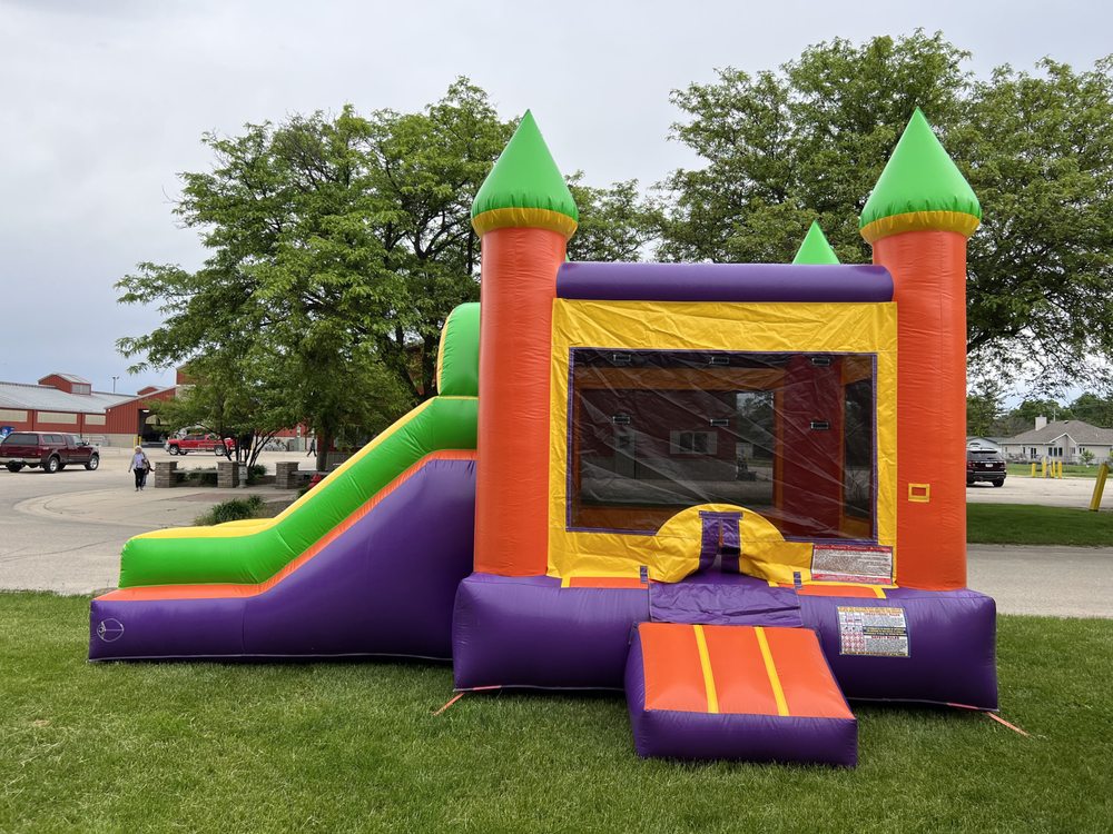 PUMP UP THE JAM PARTY RENTALS Janesville, Wisconsin Bounce House