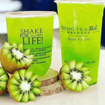 Ding Tea Irvington - a cup of drink and kiwi - Bubble Tea Near Me - Tucson, Arizona