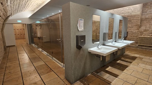 Entrée du Musée des Beaux-Arts by null