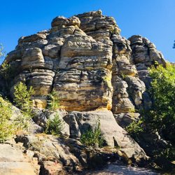 Rabbit Rock Park - Lots of routes to the top of rabbit rock