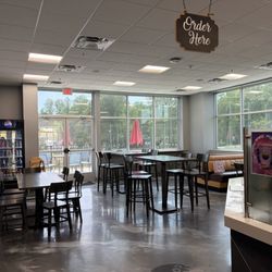 Safari Coffee - Inside