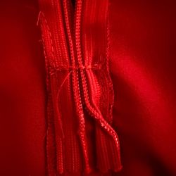 I&A Cleaners - I was charged 45 dollars for a zipper replacement. Looked inside. Same zipper just a stitch over the original snag. Thievery