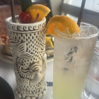 Salty's on Alki - Seafood Near Me - Seattle, Washington