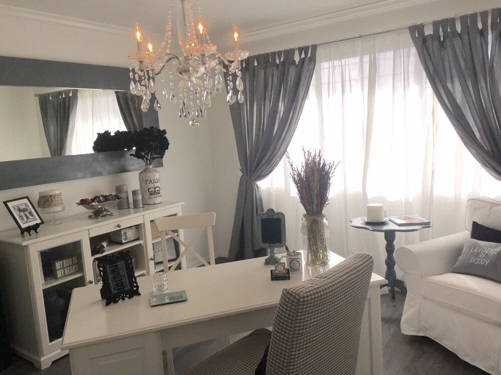 Lavender on Poppy Logo