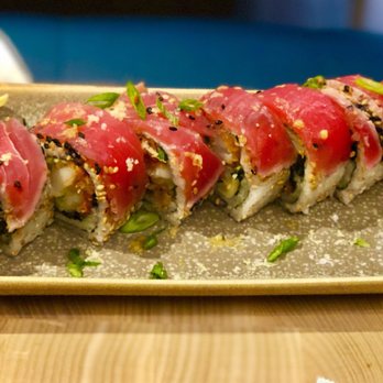 Pacific Catch - Rising Sun - sushi roll with sesame crusted ahi and tempura shrimp (other stuff too) Really a bug roll to share or, as an entire entree - Seafood Near Me - Walnut Creek, California Pacific Catch - Rising Sun - sushi roll with sesame crusted ahi and tempura shrimp (other stuff too) Really a bug roll to share or, as an entire entree - Seafood Near Me - Walnut Creek, California