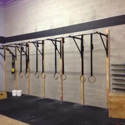 CrossFit New Lenox - Pull-up/rings bars