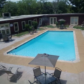 The Lodge On Serenity Cove - Our relaxing pool - Vacation Rentals Near Me - Whitney, Texas