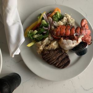 MARLIN MOON RESTAURANT - 140 Photos & 88 Reviews - 3301 Atlantic Ave