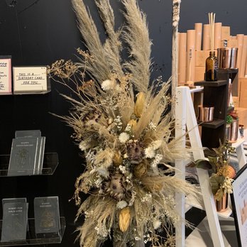 Form Floral  - Wedding Planning Near Me - Phoenix, Arizona
