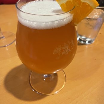 Rip Van Winkle Brewing Company - Top Van Wit - Pizza Near Me - Catskill, New York
