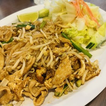 Siam Restaurant - Phad Thai - Thai Near Me - Sacramento, California Siam Restaurant - Phad Thai - Thai Near Me - Sacramento, California